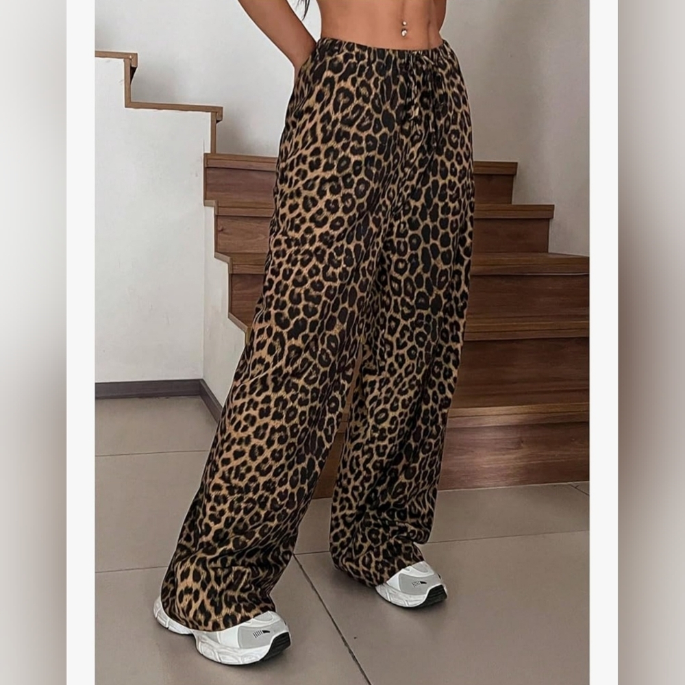 Stylish Leopard Print Wide-Leg Oversized Pants W Pockets & Adjustable Drawstring - Picture 4 of 13